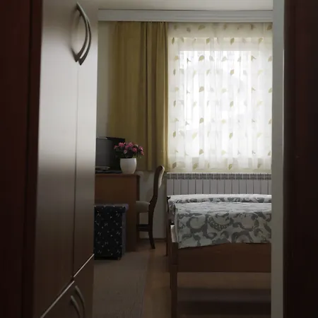 Tara Hotel 3*